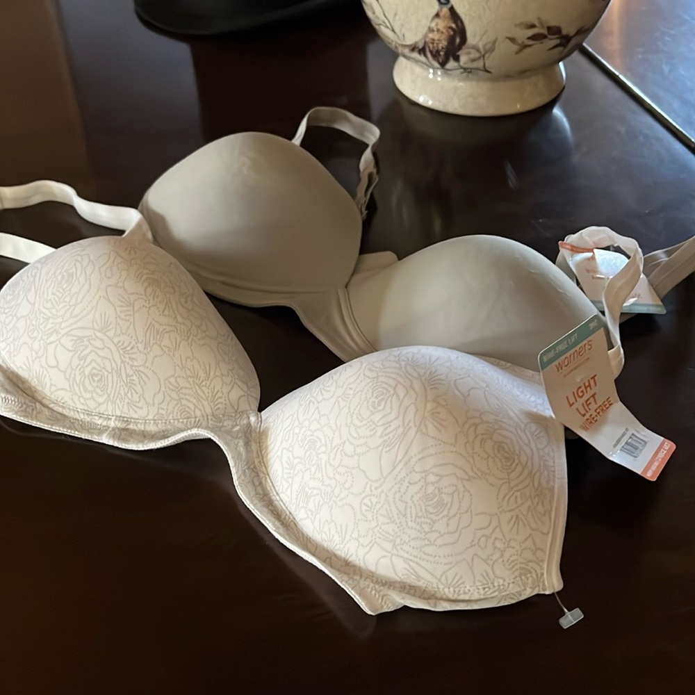 Two Warner’s bras, 36C, Gray and White with Gray Floral over White
